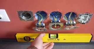 Установка розеток в Мценске в октябре